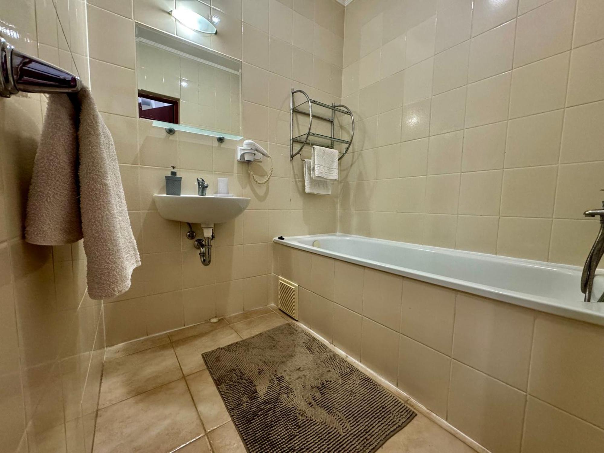 Hotel Троянда Карпат Karpaty Esterno foto